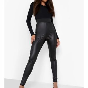 Faux leather leggings black